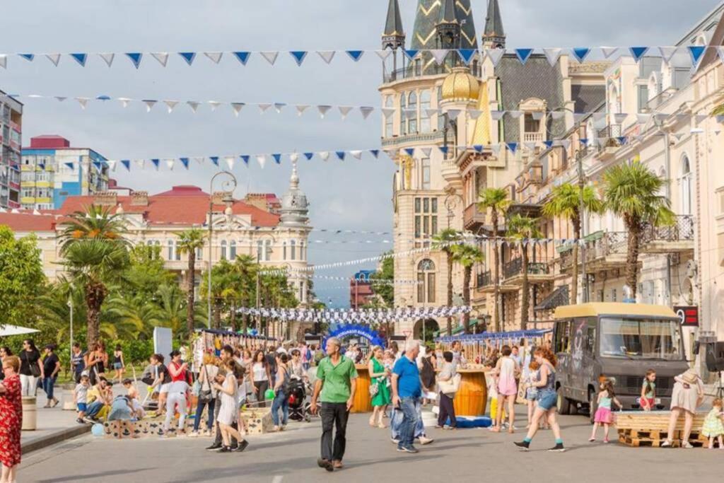 'Mint Fresh' Summer Studio In Batumi City Centerアパートメント エクステリア 写真